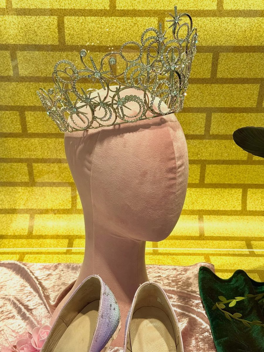 Megnika Mattels™ tweet media