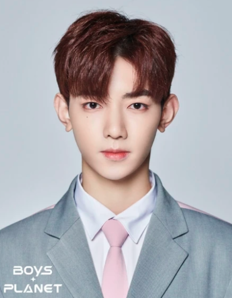 About Music tweet media