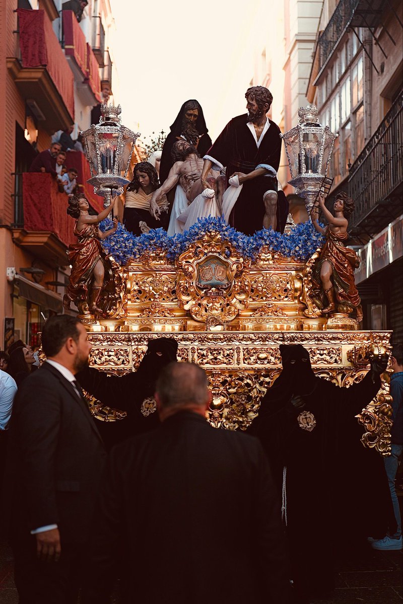 elllamadorcsr's tweet photo. Anverso y reverso. Manuel Villanueva y el misterio de la @hdadsantamarta 
📷 Jaime Collado @colladoagui https://t.co/maOoVIplYR