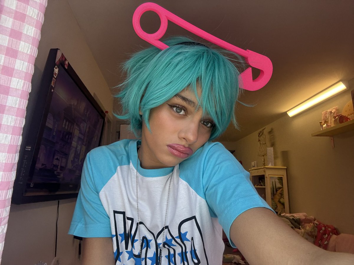 LIBERTY LOVE tweet media