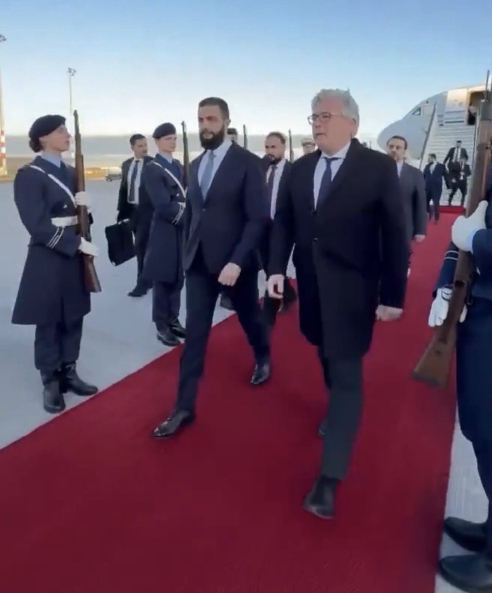 Gülü az tweet media