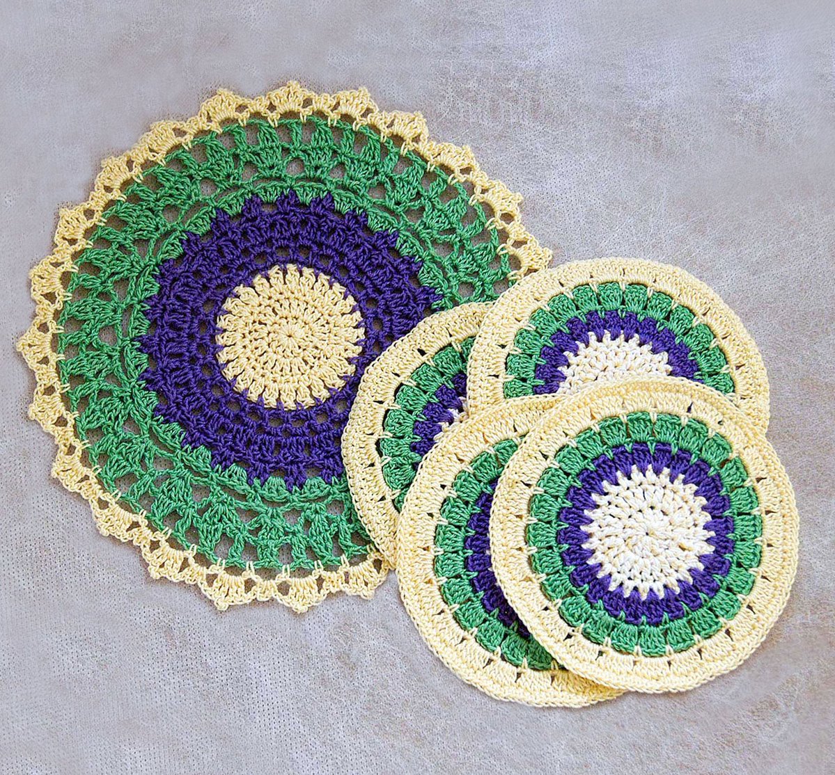 NutmegCottage2's tweet image. 💚💚💚BRIGHTEN your space with this Colorful Crochet 100% Cotton Coasters &amp;amp; Doily 5-piece set!!
nutmegcottage.etsy.com/listing/446365… #colors #colorful #decor #tabletop #homedecor #buynow #spring #summer #etsy #gift #etsygifts #cotton