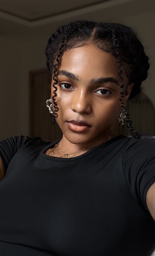 🖤Zulaikah☕️ tweet media