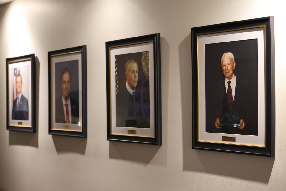 SAO7FL's tweet photo. State Attorney R.J. Larizza honored the legacy of the four former State Attorneys who served Florida’s Seventh Judicial Circuit by hanging their portraits at the S. James Foxman Justice Center in Daytona Beach.

We welcomed former State Attorneys John Tanner (1989-1992, 1997-2008) and Steve Alexander (1993-1996), as well as the families of former State Attorneys Dan Warren (1962-1968) and Stephen Boyles (1969-1988), to our office on Friday to unveil the portraits. Also in attendance were several Seventh Judicial Circuit Judges, along with other local and state leaders.

"𝙄 𝙙𝙤𝙣'𝙩 𝙠𝙣𝙤𝙬 𝙤𝙛 𝙖𝙣𝙮 𝙟𝙤𝙗 𝙩𝙝𝙖𝙩 𝙞𝙨 𝙢𝙤𝙧𝙚 𝙙𝙚𝙢𝙖𝙣𝙙𝙞𝙣𝙜 𝙖𝙣𝙙 𝙢𝙤𝙧𝙚 𝙩𝙖𝙭𝙞𝙣𝙜 𝙤𝙣 𝙥𝙚𝙤𝙥𝙡𝙚, 𝙗𝙪𝙩 𝙮𝙤𝙪 𝙘𝙖𝙣'𝙩 𝙖𝙥𝙥𝙧𝙚𝙘𝙞𝙖𝙩𝙚 𝙞𝙩 𝙪𝙣𝙡𝙚𝙨𝙨 𝙖𝙣𝙙 𝙪𝙣𝙩𝙞𝙡 𝙮𝙤𝙪 𝙖𝙧𝙚 𝙞𝙣 𝙩𝙝𝙤𝙨𝙚 𝙨𝙝𝙤𝙚𝙨... 𝙊𝙪𝙧 𝙟𝙤𝙗 𝙖𝙨 𝙨𝙩𝙖𝙩𝙚 𝙖𝙩𝙩𝙤𝙧𝙣𝙚𝙮𝙨 𝙖𝙣𝙙 𝙖𝙨 𝙥𝙧𝙤𝙨𝙚𝙘𝙪𝙩𝙤𝙧𝙨 𝙞𝙨 𝙩𝙤 𝙢𝙖𝙠𝙚 𝙟𝙪𝙨𝙩𝙞𝙘𝙚 𝙝𝙖𝙥𝙥𝙚𝙣, 𝙖𝙣𝙙 𝙩𝙝𝙖𝙩 𝙞𝙨𝙣'𝙩 𝙖𝙡𝙬𝙖𝙮𝙨 𝙚𝙖𝙨𝙮. 𝙎𝙤𝙢𝙚𝙩𝙞𝙢𝙚𝙨 𝙬𝙚 𝙩𝙧𝙮, 𝙖𝙣𝙙 𝙬𝙚 𝙛𝙖𝙞𝙡. 𝙎𝙤𝙢𝙚𝙩𝙞𝙢𝙚𝙨 𝙬𝙚 𝙩𝙧𝙮, 𝙖𝙣𝙙 𝙬𝙚 𝙨𝙪𝙘𝙘𝙚𝙚𝙙 ... 𝘽𝙪𝙩 𝙬𝙚 𝙩𝙧𝙞𝙚𝙙, 𝙖𝙣𝙙 𝙩𝙝𝙖𝙩 𝙞𝙨 𝙩𝙝𝙚 𝙞𝙢𝙥𝙤𝙧𝙩𝙖𝙣𝙩 𝙩𝙝𝙞𝙣𝙜," Larizza said during the portrait dedication ceremony. "𝙄'𝙢 𝙧𝙚𝙖𝙡 𝙥𝙧𝙤𝙪𝙙 𝙤𝙛 𝙩𝙝𝙚 𝙛𝙤𝙡𝙠𝙨 𝙩𝙝𝙖𝙩 𝙄 𝙬𝙤𝙧𝙠 𝙬𝙞𝙩𝙝. 𝙄'𝙢 𝙥𝙧𝙤𝙪𝙙 𝙩𝙤 𝙗𝙚 𝙖 𝙥𝙖𝙧𝙩 𝙤𝙛 𝙩𝙝𝙞𝙨 𝙛𝙧𝙖𝙩𝙚𝙧𝙣𝙞𝙩𝙮 𝙤𝙛 𝙨𝙩𝙖𝙩𝙚 𝙖𝙩𝙩𝙤𝙧𝙣𝙚𝙮𝙨, 𝙖𝙣𝙙 𝙄'𝙢 𝙥𝙧𝙤𝙪𝙙 𝙩𝙤𝙙𝙖𝙮 𝙩𝙤 𝙗𝙚 𝙖𝙗𝙡𝙚 𝙩𝙤 𝙧𝙚𝙘𝙤𝙜𝙣𝙞𝙯𝙚 𝙩𝙝𝙚 𝙛𝙤𝙡𝙠𝙨 𝙩𝙝𝙖𝙩 𝙝𝙖𝙫𝙚 𝙨𝙚𝙧𝙫𝙚𝙙 𝙞𝙣 𝙩𝙝𝙞𝙨 𝙘𝙖𝙥𝙖𝙘𝙞𝙩𝙮 𝙗𝙚𝙛𝙤𝙧𝙚 𝙄 𝙙𝙞𝙙."