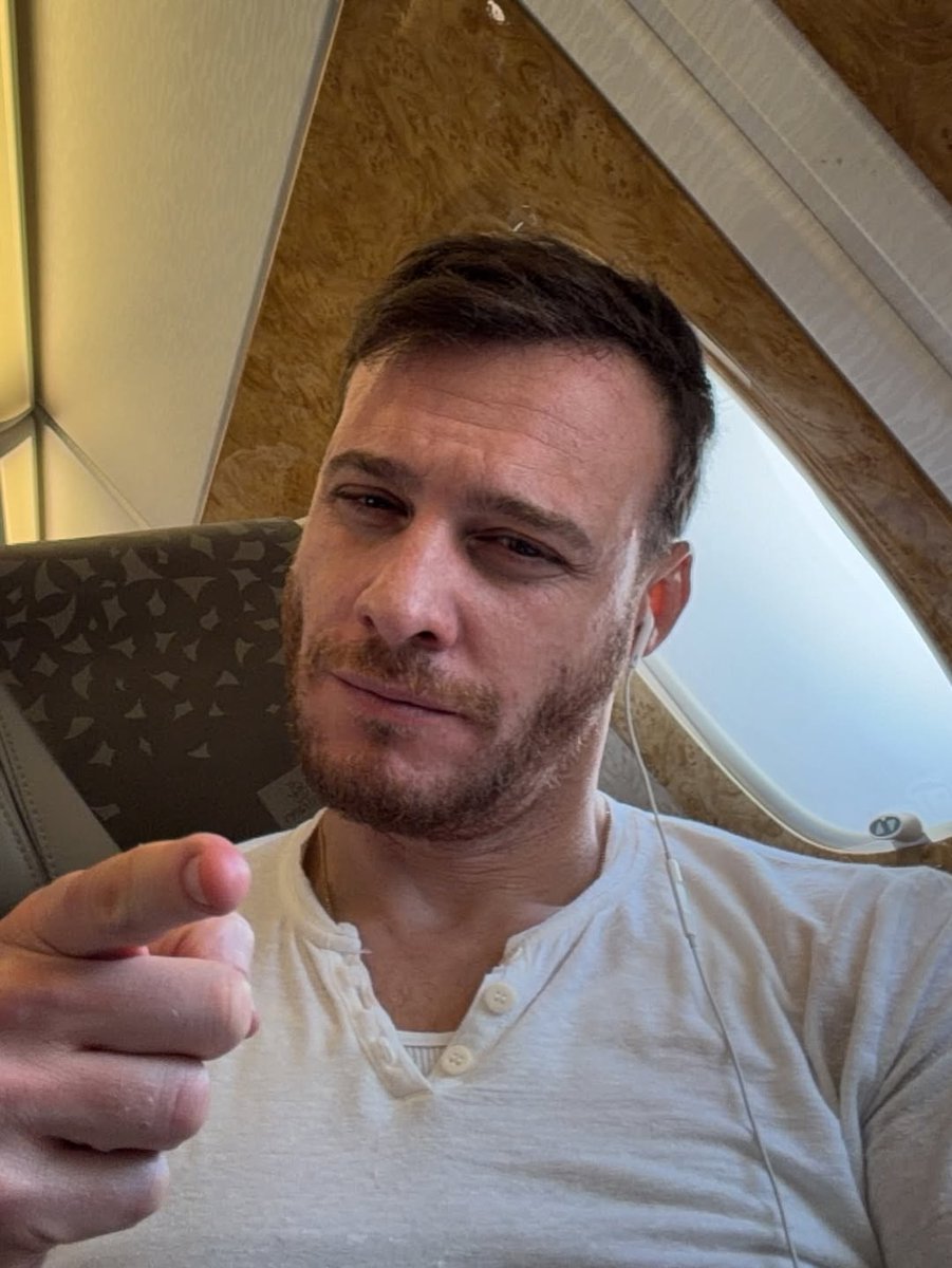 Yo lo sigo y vos???
#KeremBürsin