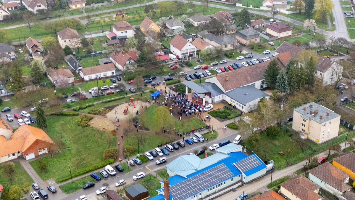 Balázs Orbán tweet media