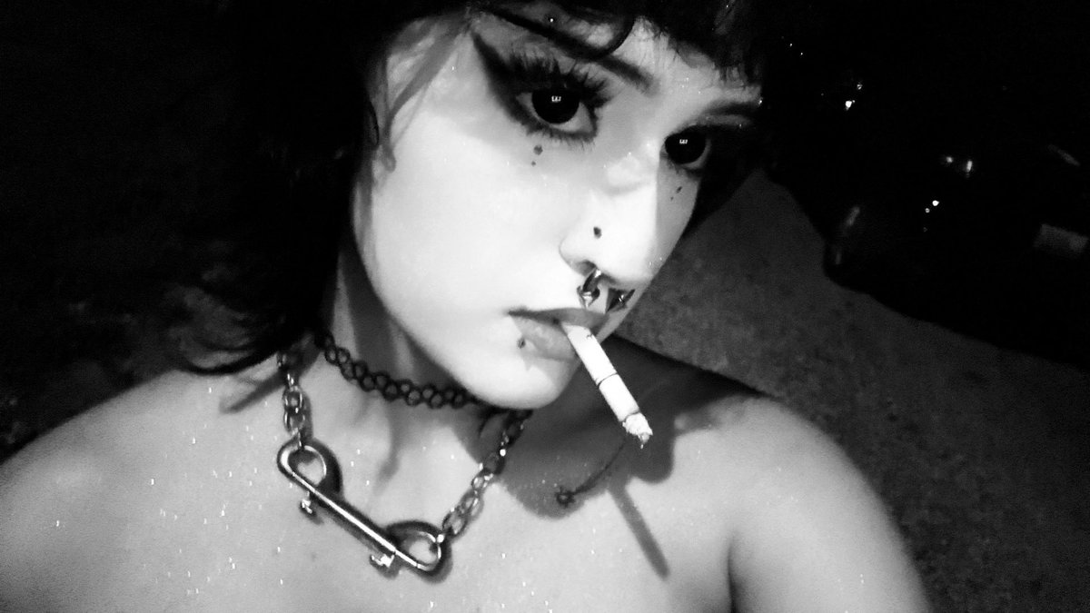 ଳ evil nemo ଳ tweet media