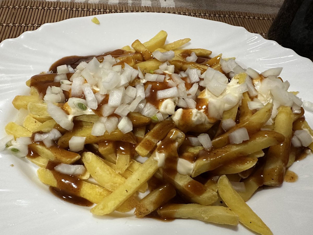 HrDingsMitHund tweet media