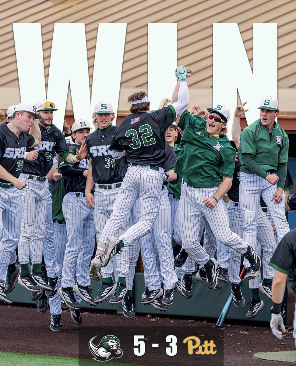 Bob Huggins beer bottle🦊 tweet media