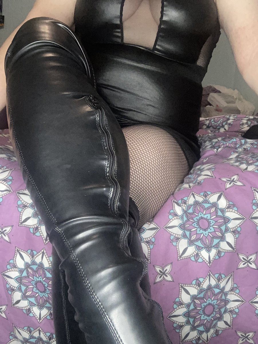 Daddy Lexi 💥 tweet media