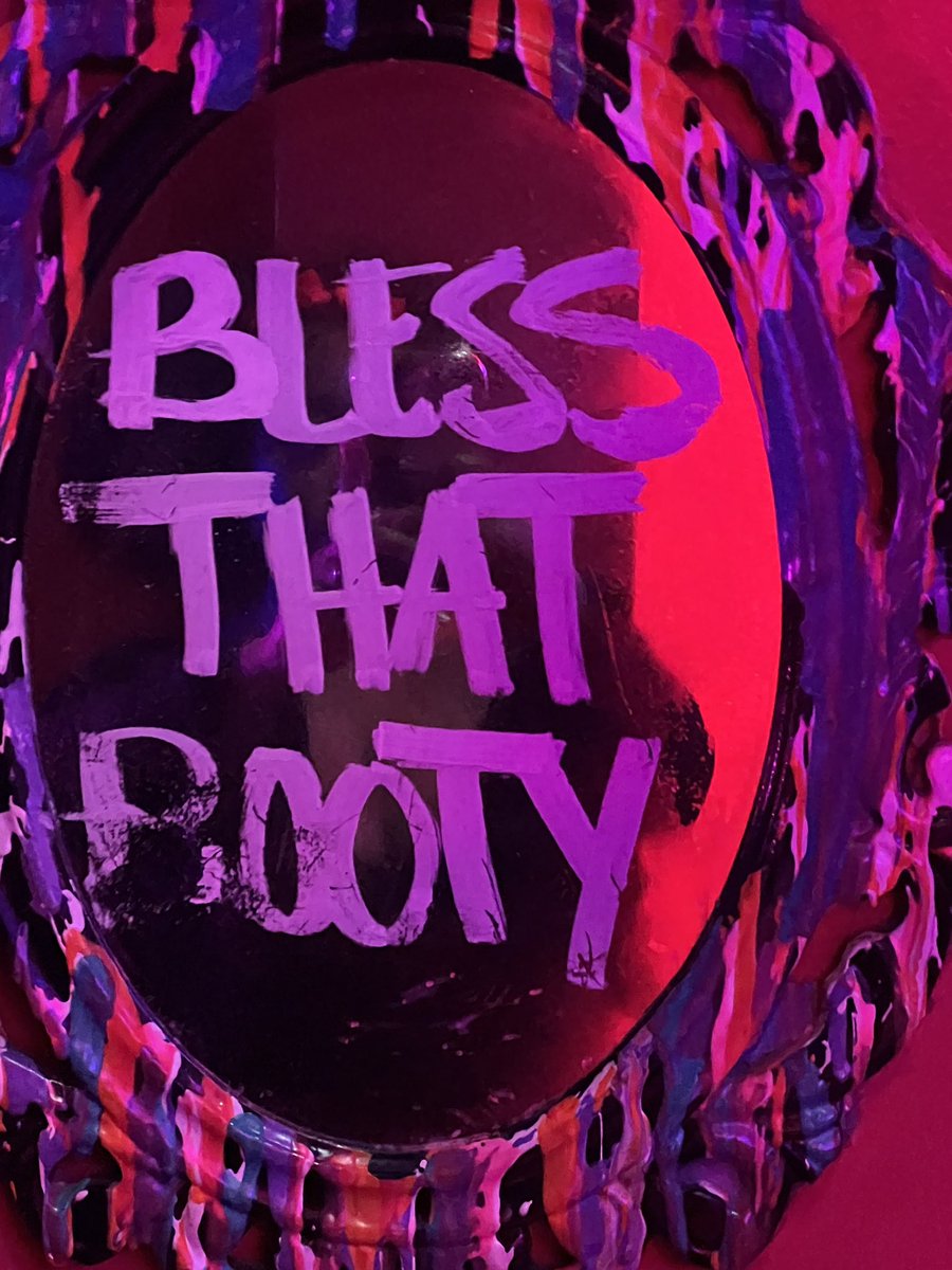 A S H L E Y 🩶 tweet media