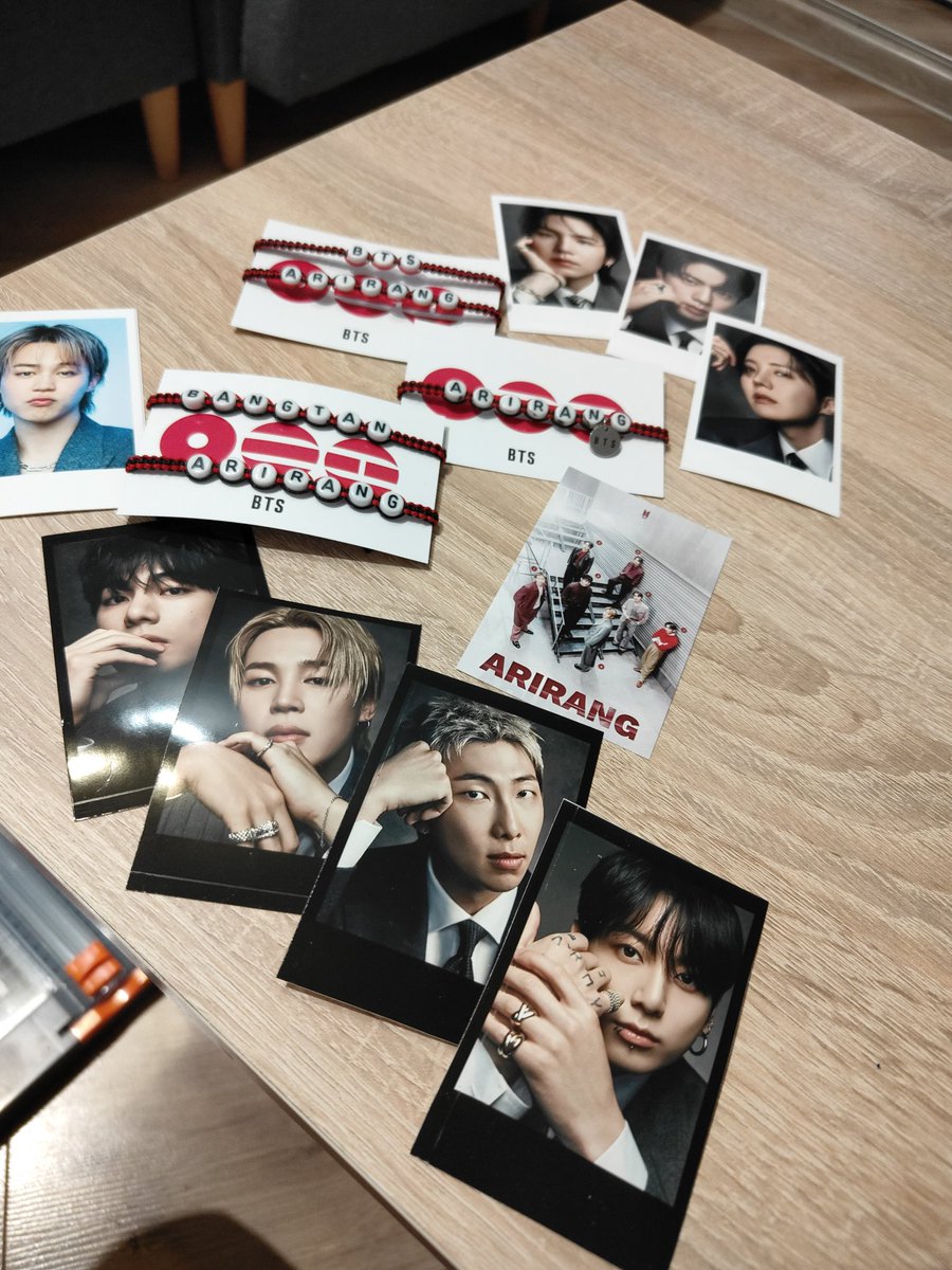 stringandstone's tweet photo. Już są 🥰 bransoletki BTS Arirang https://t.co/9QW6S56KD8