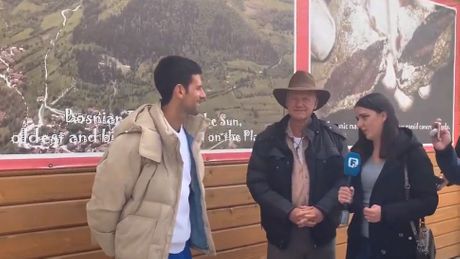 MilicaM84932667's tweet image. . @DjokerNole with Semir Osmanagic in Visoko 🇧🇦
Bosnian Pyramid of the Sun ⛰️☀️
#Throwback 

#Djokovic #NoleFam