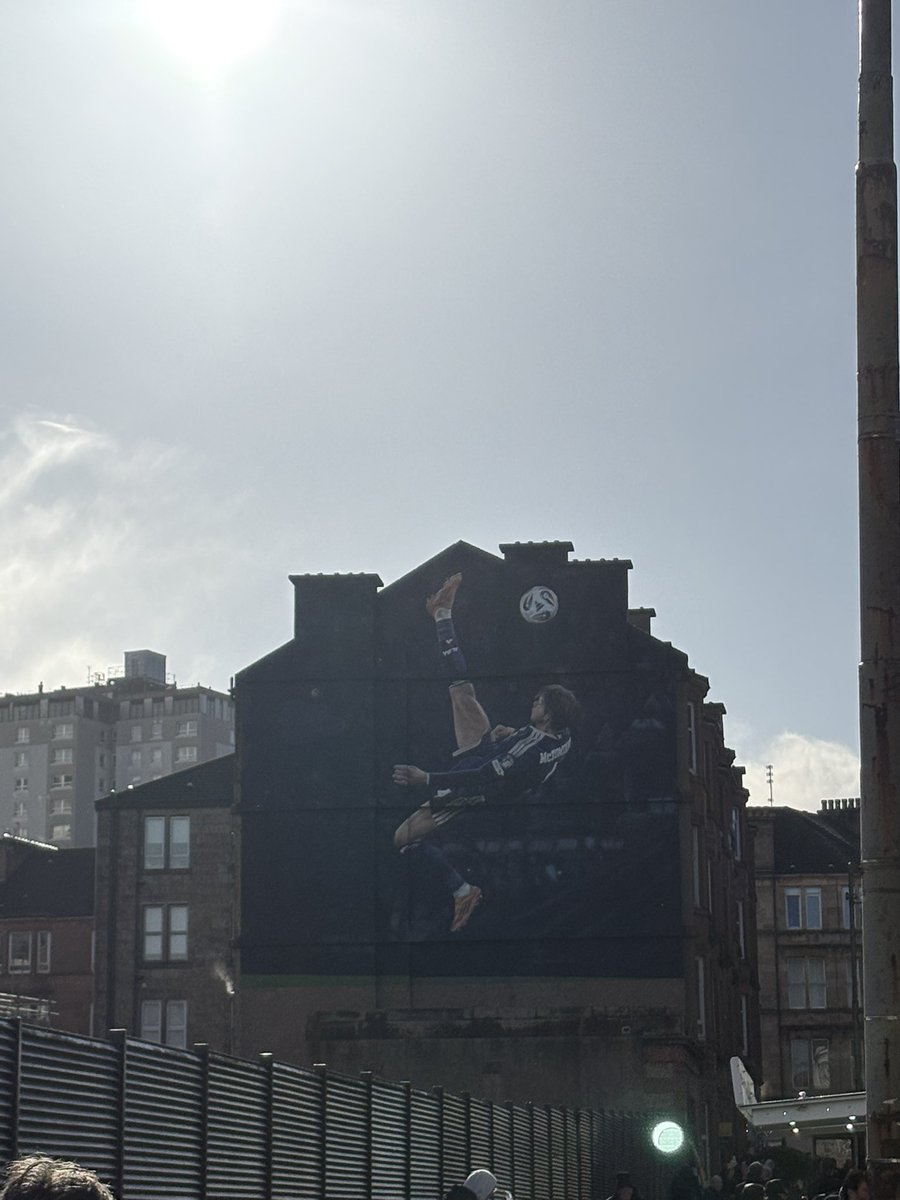 Ross’s football adventures tweet media