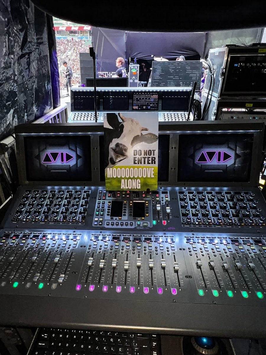 Avid Live Sound tweet media