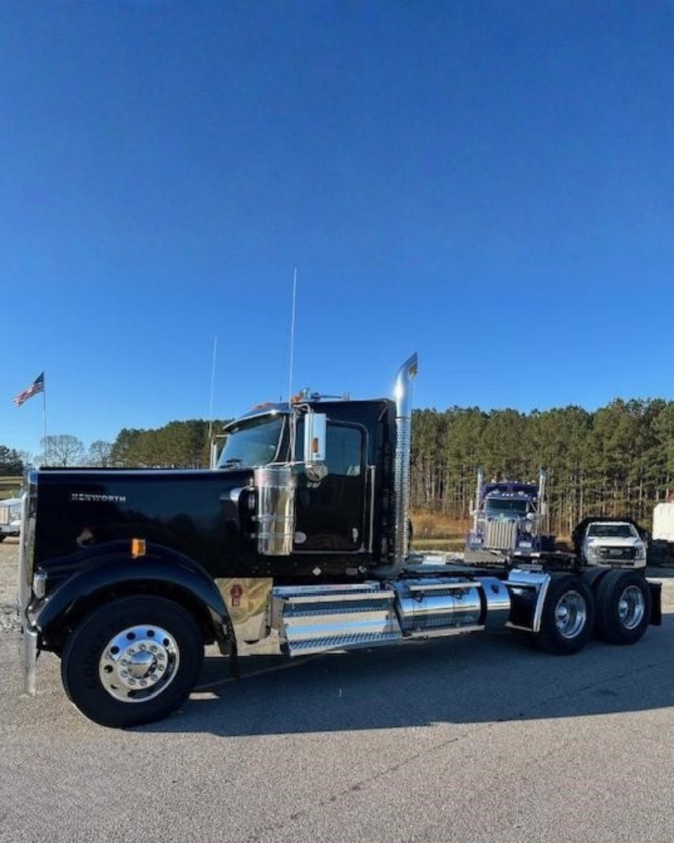 AuctionTime.com tweet media