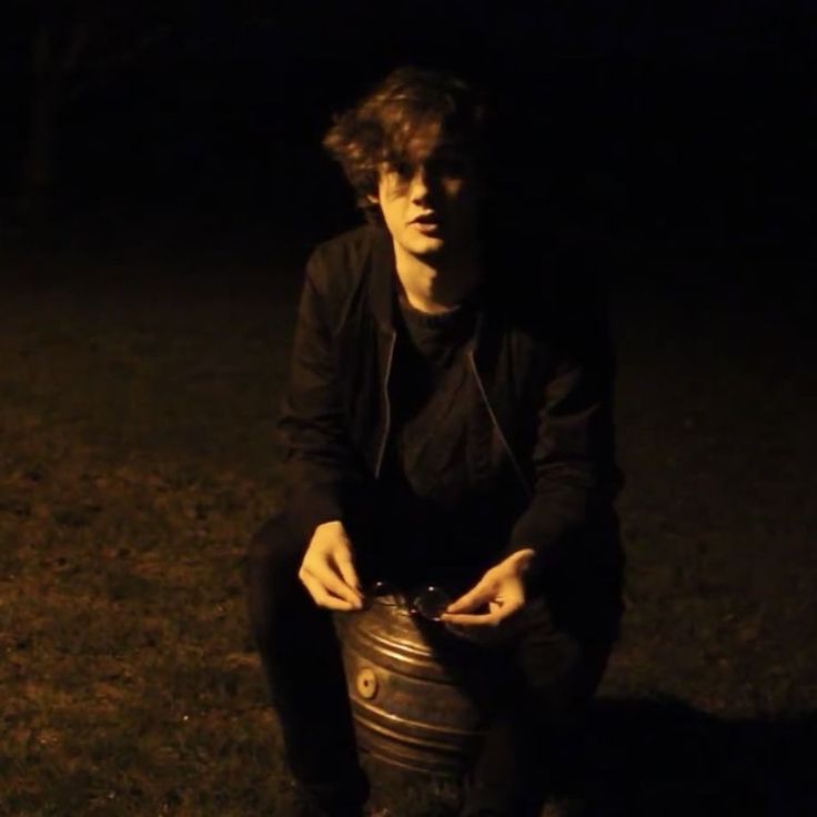 ⚚𝕄𝕖𝕣𝕔𝕦𝕣𝕪⚚ tweet media