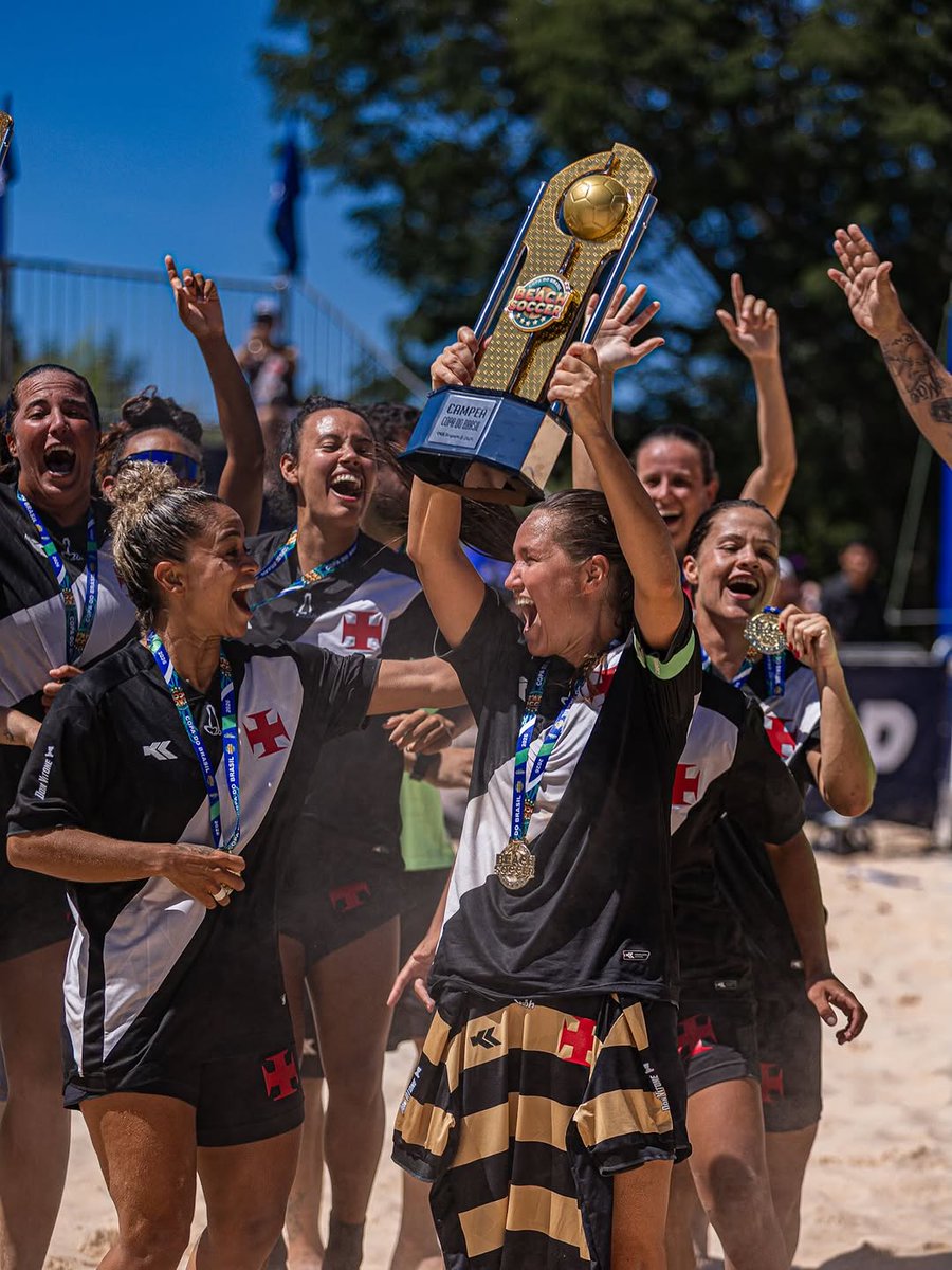 News Almirante tweet media