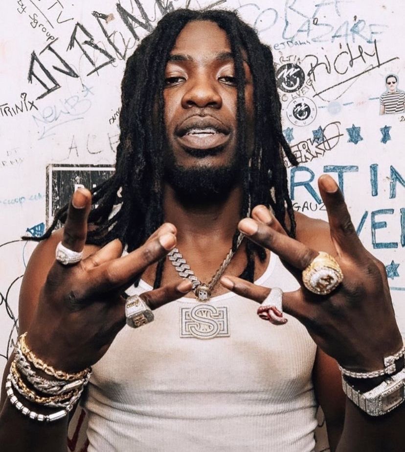 THEODORA ACTU 💋🪖 tweet media