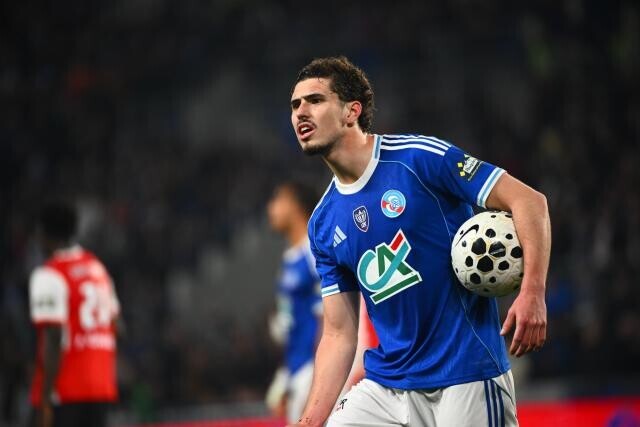 lequipe's tweet photo. En larmes en évoquant la blessure de Panichelli, Lionel Scaloni quitte la conférence de presse
➡️ https://t.co/ixWnqNnXqn https://t.co/1Z0bysoUBc