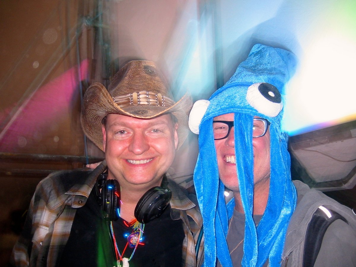 djclawrence's tweet photo. I am so sad to lose you too soon. This photo captures our friendship. It is how I want to remember you - the biggest smile and biggest heart. You were always a safe place. Being with you felt like coming home. I will miss you Dan.💔 https://t.co/spByhcXL5Q