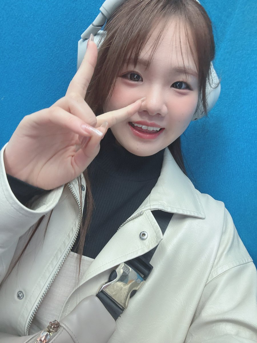 あかり tweet media