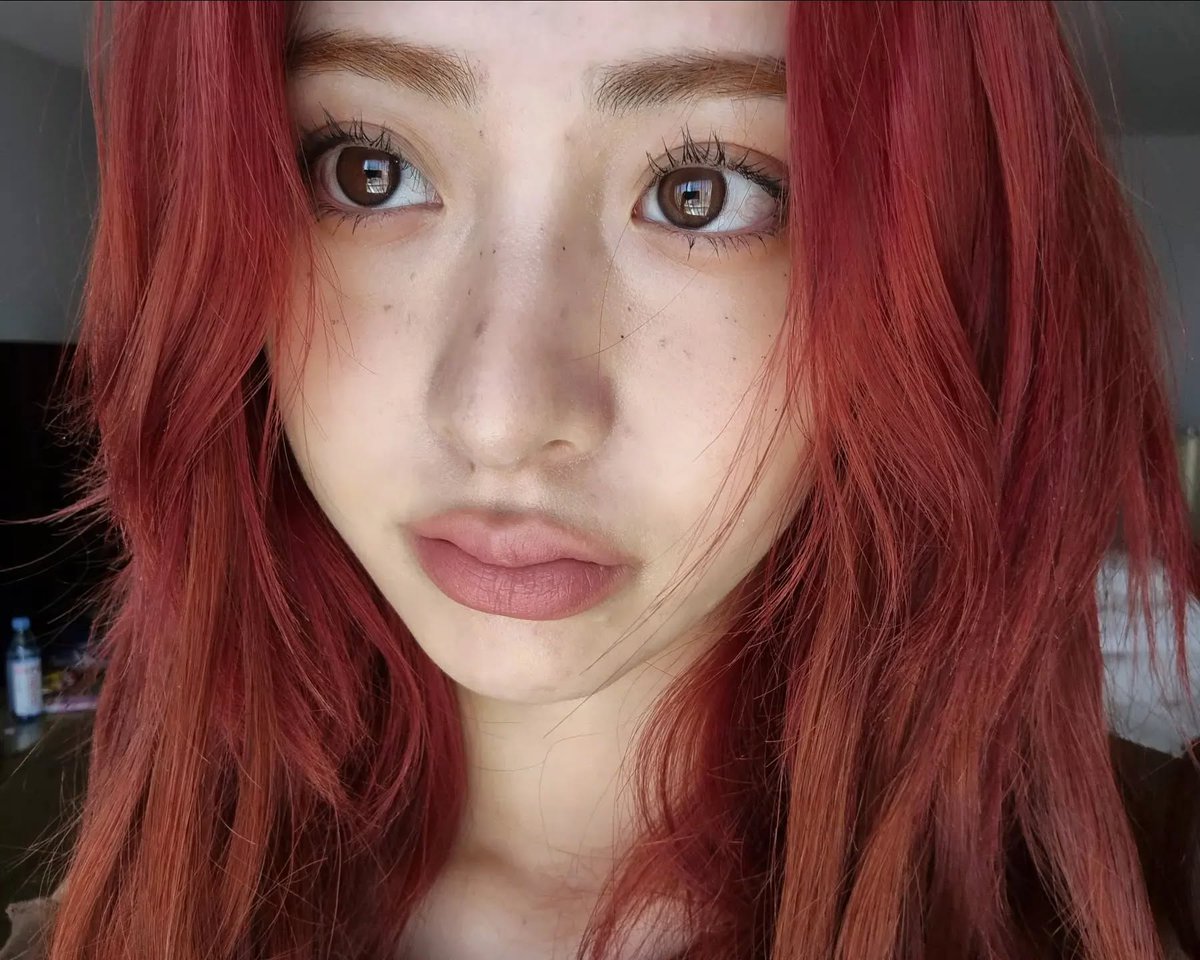 Yunjin Pics tweet media