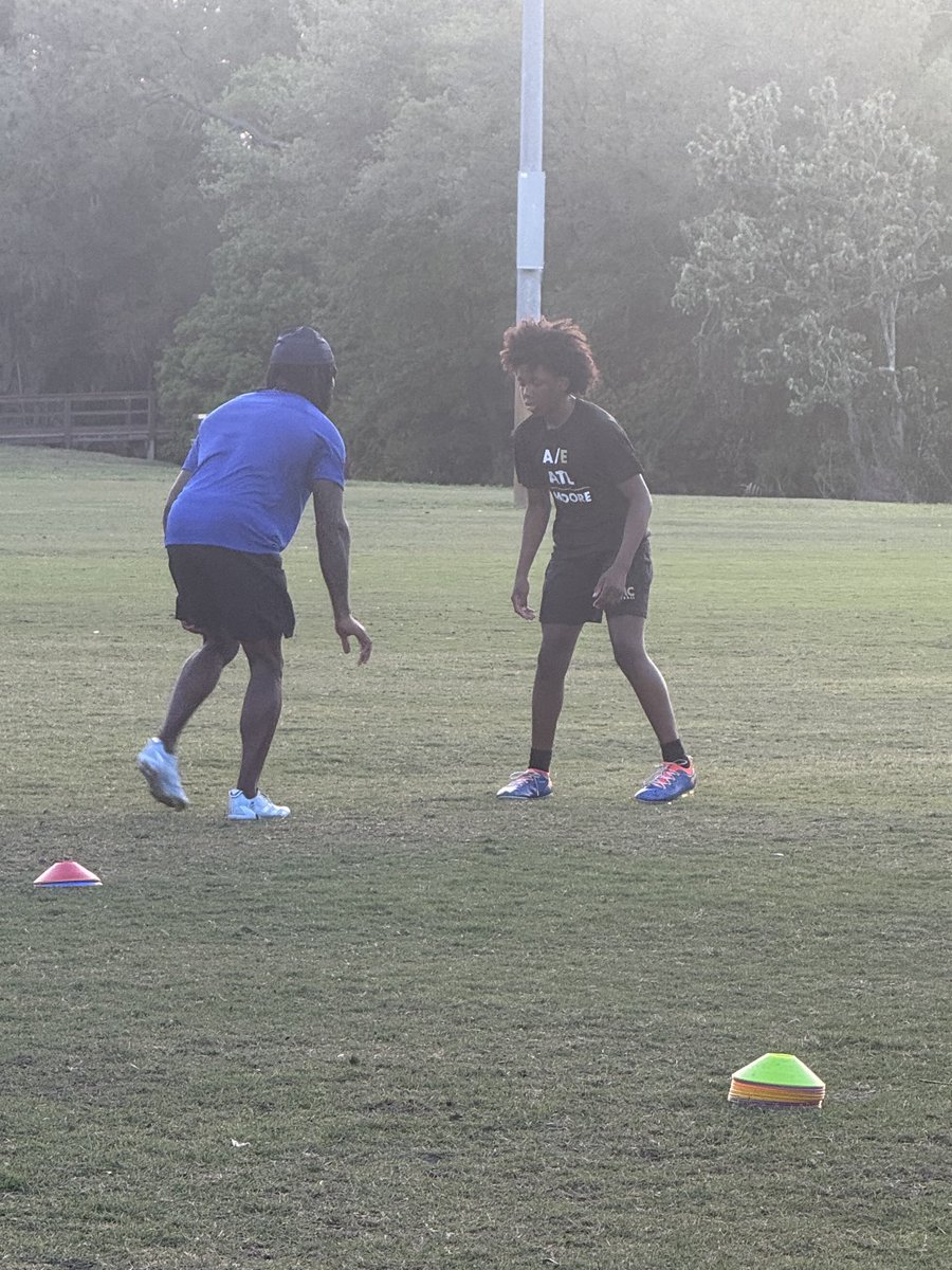 DakotaDN2's tweet photo. grind dont stop💯😤#agtg #1moore https://t.co/iDZUOdTY0u