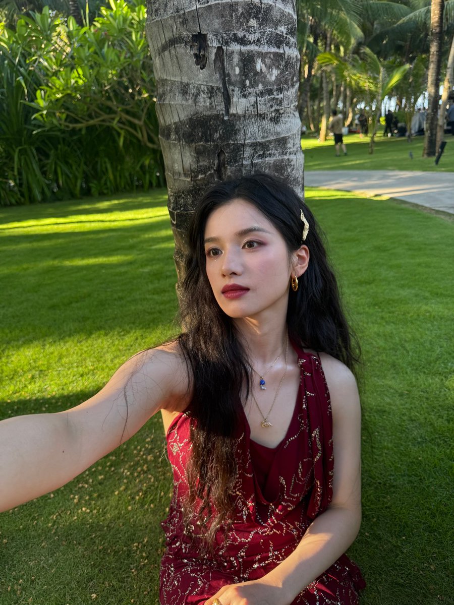 𝖟𝖆𝖟𝖆 tweet media