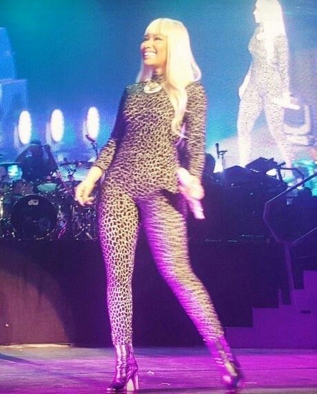 Hourly Minaj tweet media