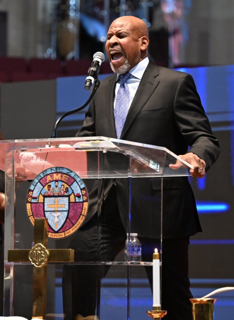 EbenezerAME tweet media