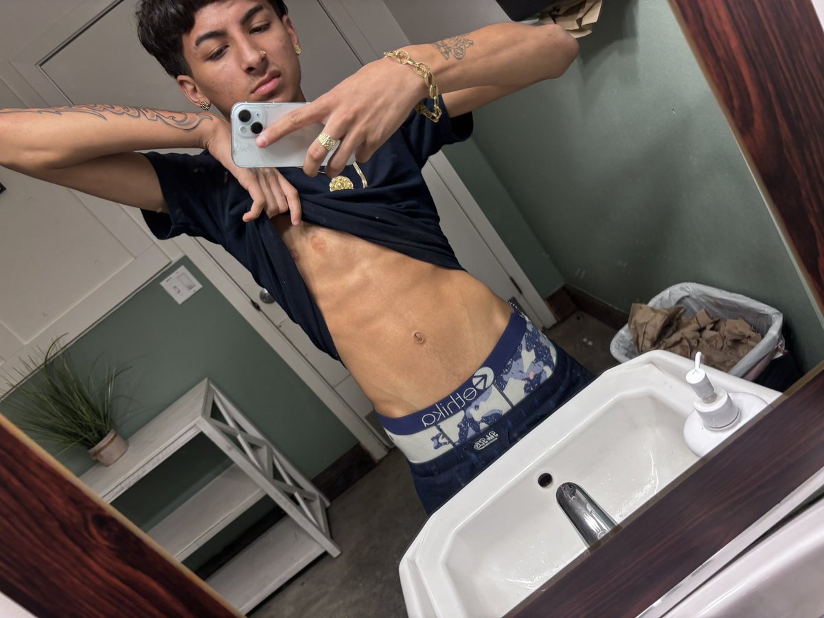 ⭐️AIDEN⭐️ tweet media