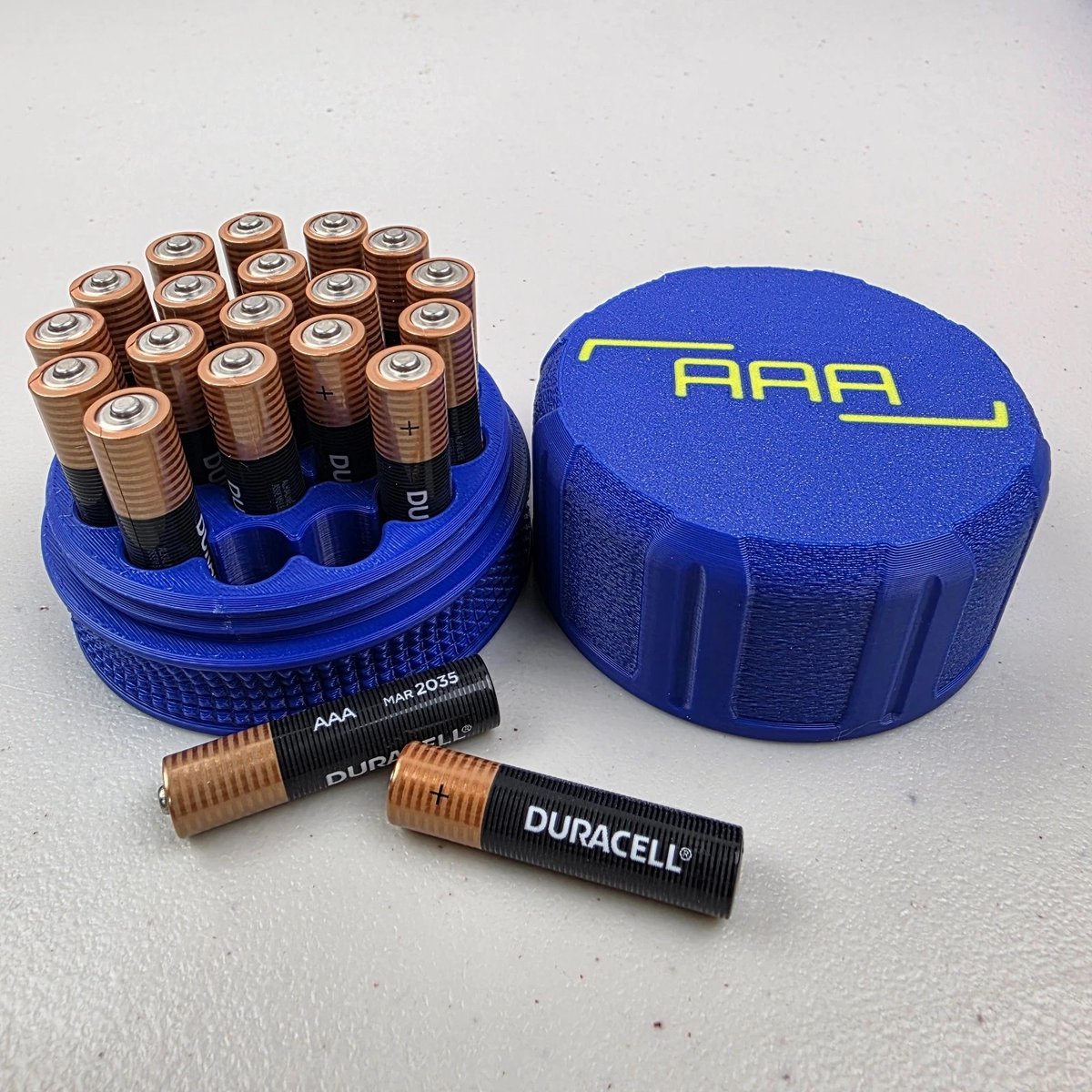 gr8prices1's tweet photo. AAA Battery Storage Case Container Holds 20 Batteries w/ Screw On Lid 3D Printed &amp; Ships from Utah https://t.co/owOqPYCDyl #eBay via @eBay 

#BatteryStorage #techgear #storage #StorageSolutions #storagecase #storageideas #batteries #gr8prices #ebay #freeshippingusa #freeshipping https://t.co/BQikzp0EI2
