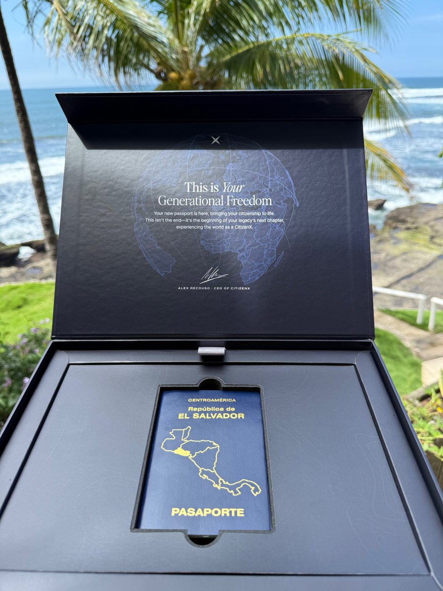 Katie | CitizenX tweet media