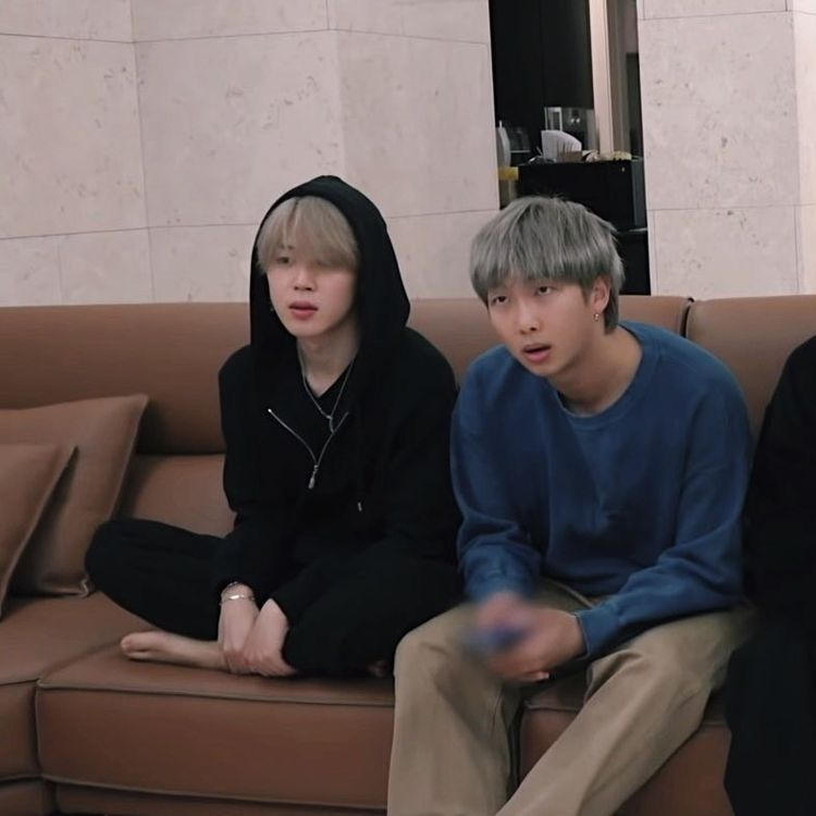 hourly minimoni ★ tweet media