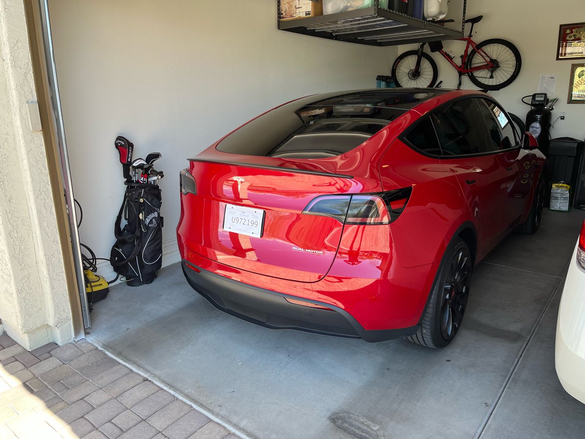 Eric Hug tweet media