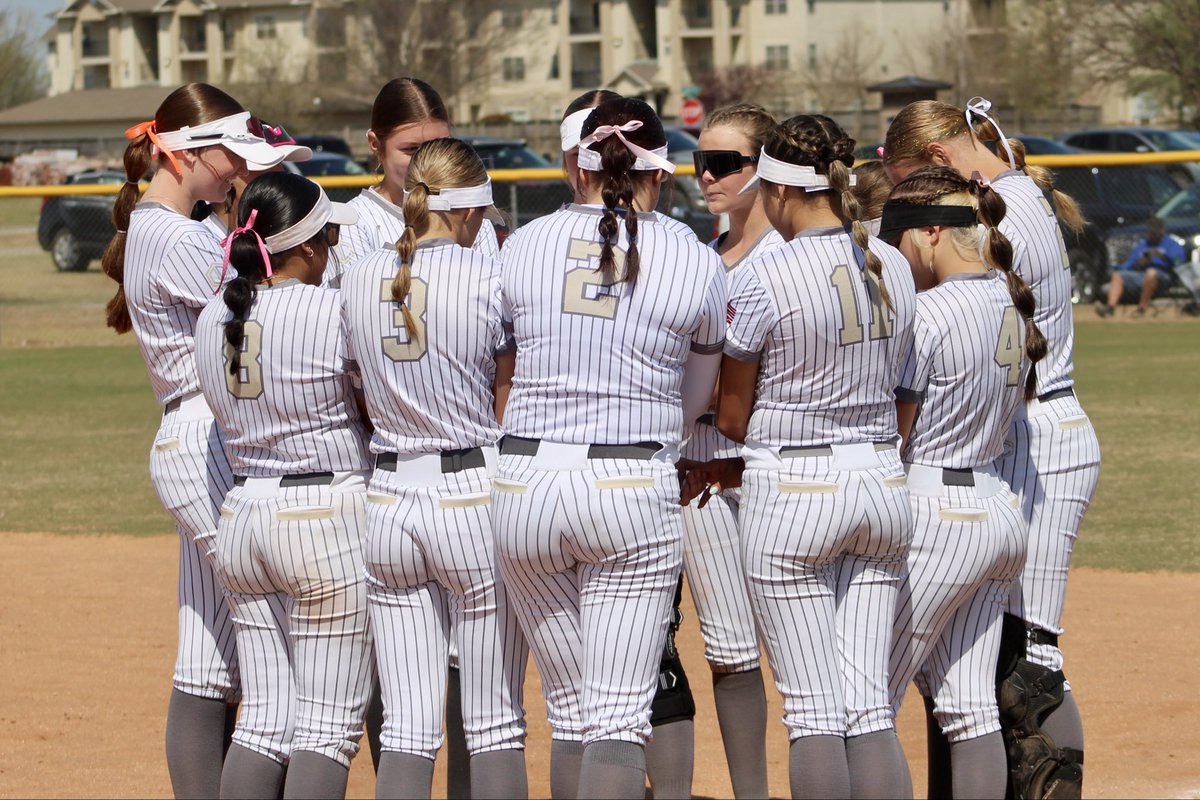 AlejandraG2030's tweet image. Played up in 18U in our first tournament and got runner up!

Here is a clip from a slide into home after my teammate @AshtynGilkey got a base hit and 2RBIs.
#fastpitch #committotheprocess #ocfamily 
@OkCommitSB @OkCommit2011 @CastleOKCommit