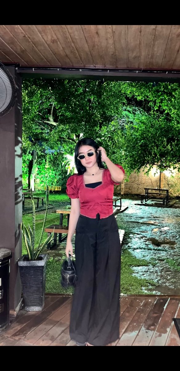 aprllil's tweet photo. Hallo all, info aprovit lgsg tele or wa bby 💋
#bobali 
#bodenpasar 
#expobali https://t.co/anO4OLoWHS