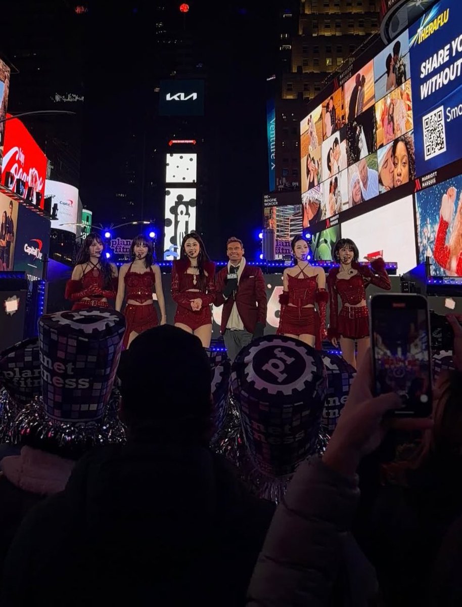 𝐜𝐥𝐚 ꪆৎ tweet media