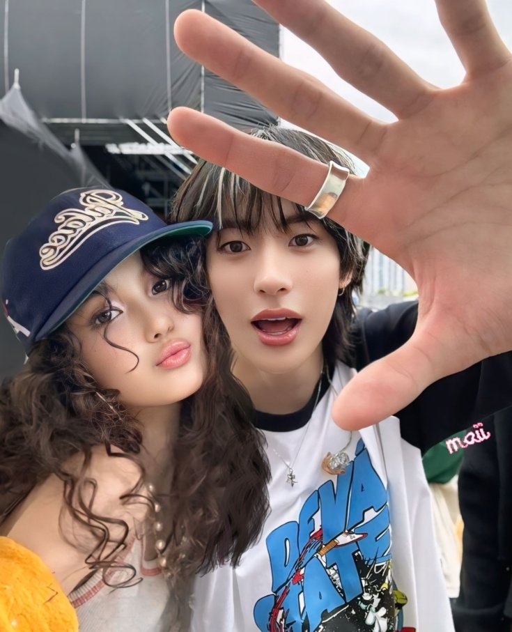 snoopzing's tweet photo. current shipssss 🧌🧌 https://t.co/cDplNoArHE