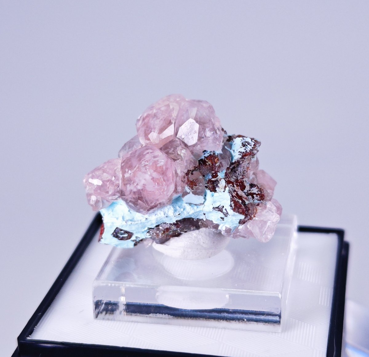 ひばち tweet media