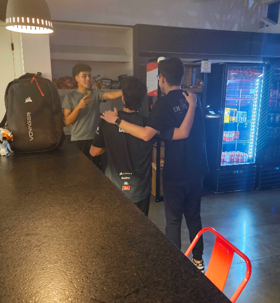 LeonButcher tweet media