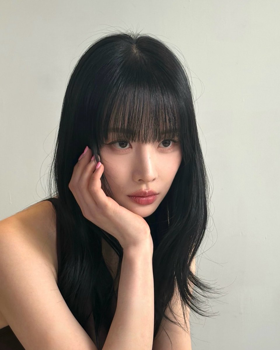 จุ๋มฮ์จิ๋มฮ์ #Bloomhour 💫 tweet media