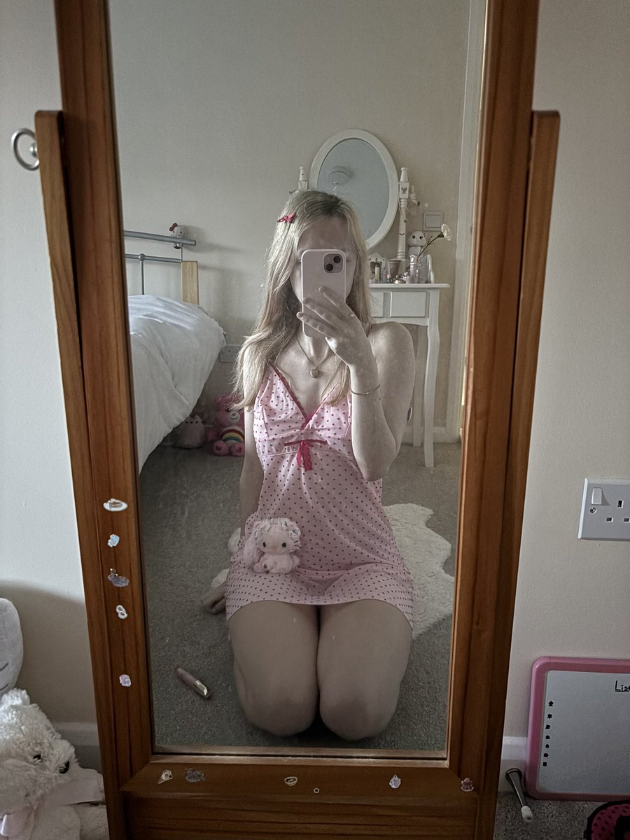 𝒸𝒾𝓃𝓃 tweet media