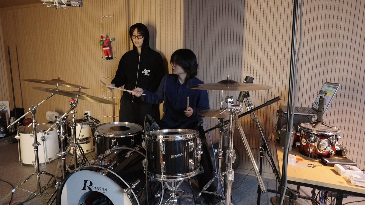 DragonPony_'s tweet image. ‘Zombie&amp;amp;숨긴 마음’ Recording Behind The Scenes

🔗youtu.be/2OsQCBCRyHI

#DragonPony #드래곤포니
#Zombie #숨긴마음