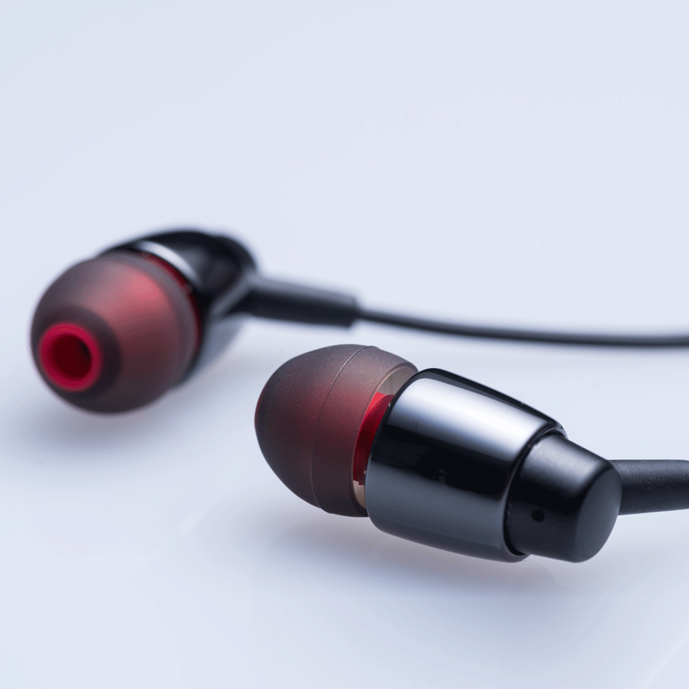 ZERO_AUDIO's tweet photo. [ 3/31終了 ]
ZERO AUDIO スプリングセール最終日!
https://t.co/8toJeuMO0Y

◆ZIRCO BASSO (M-DX210-ZB) 3,890円
「CARBO BASSO」を設計・音質両面でハイレゾ仕様にアップグレード。深みのある重低音を奏でます。高域部までも音がこもることなく臨場感豊かに再生します。 https://t.co/QbWAcLFZGb
