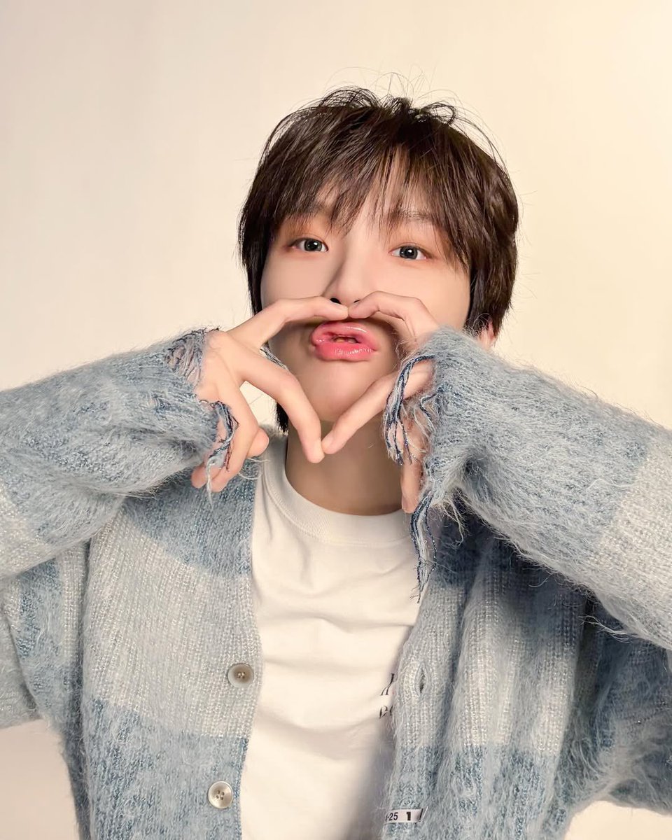 운학 • ֊ • tweet media