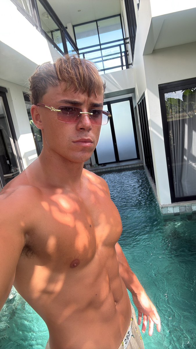 Master Chad tweet media