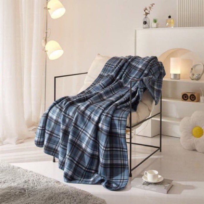 Pokemon&Deals tweet media