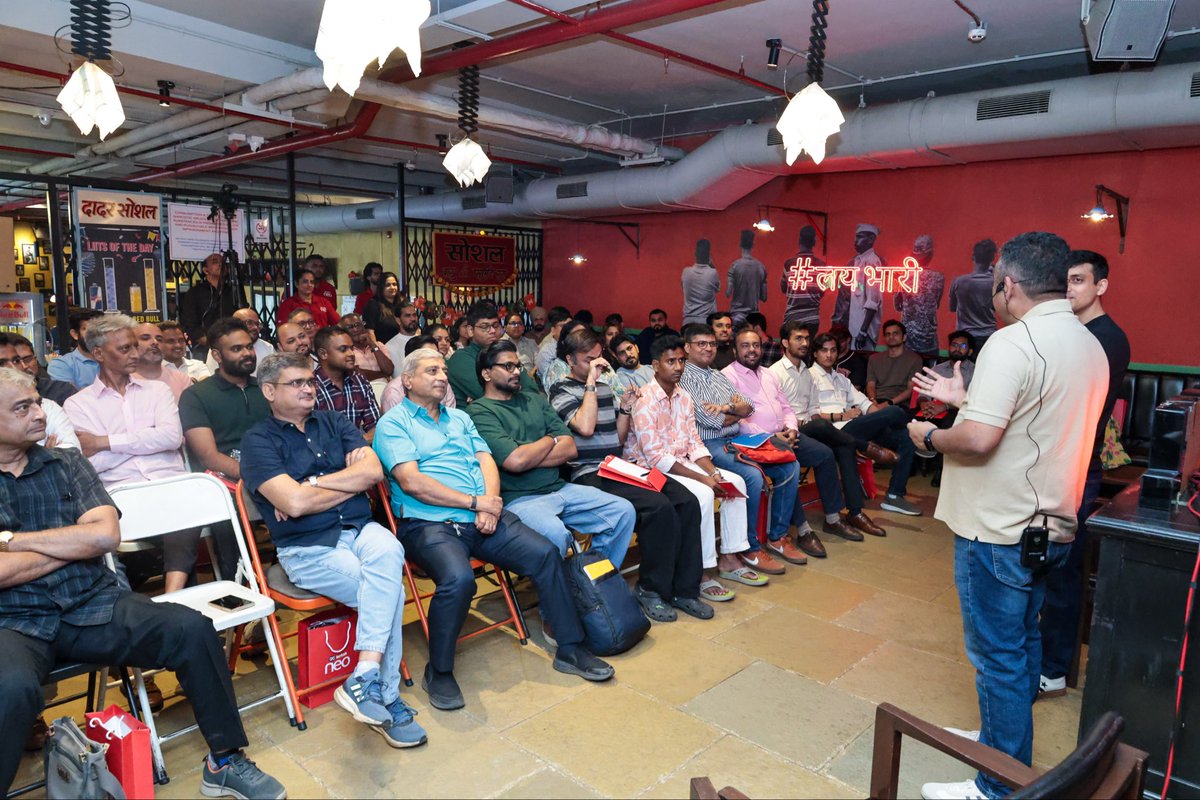 followme_indu's tweet image. While India watched Dhurandhar, we built a room full of Dhurrandhar traders at #KotakNeoInnerCircle 
Lesson: Great products come from listening, not just building.
#kotakneo #traders #markets 
@Ashish1Nanda @Sanket_CMT @maulik_9 @Iti_Mehrotra @bombayblue